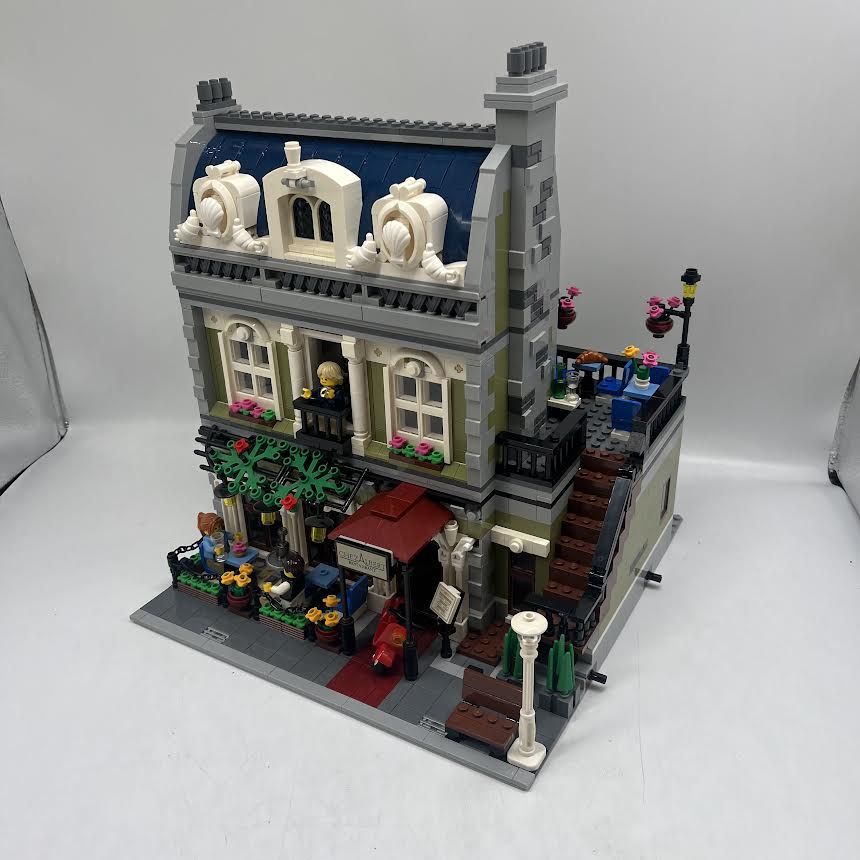 Parisian Restaurant 10243 Used LEGO Creator Expert Set – Bricks