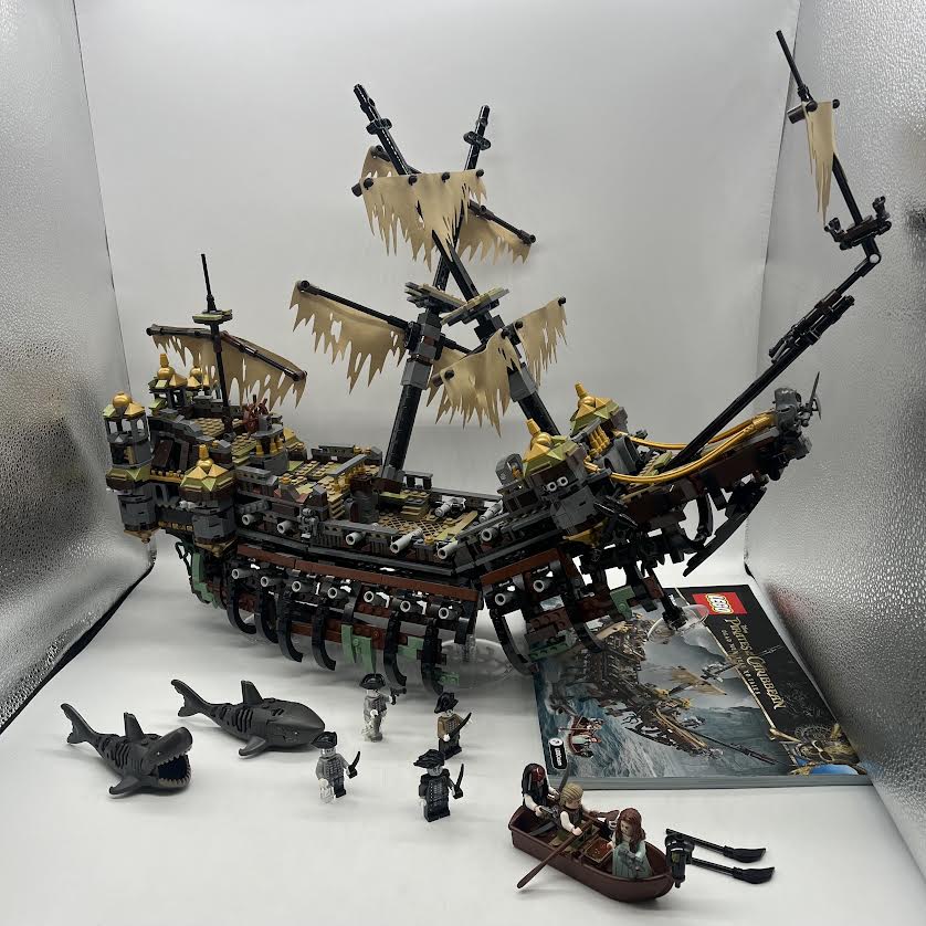 71042 Silent Mary Used LEGO Pirates of the Caribbean Set