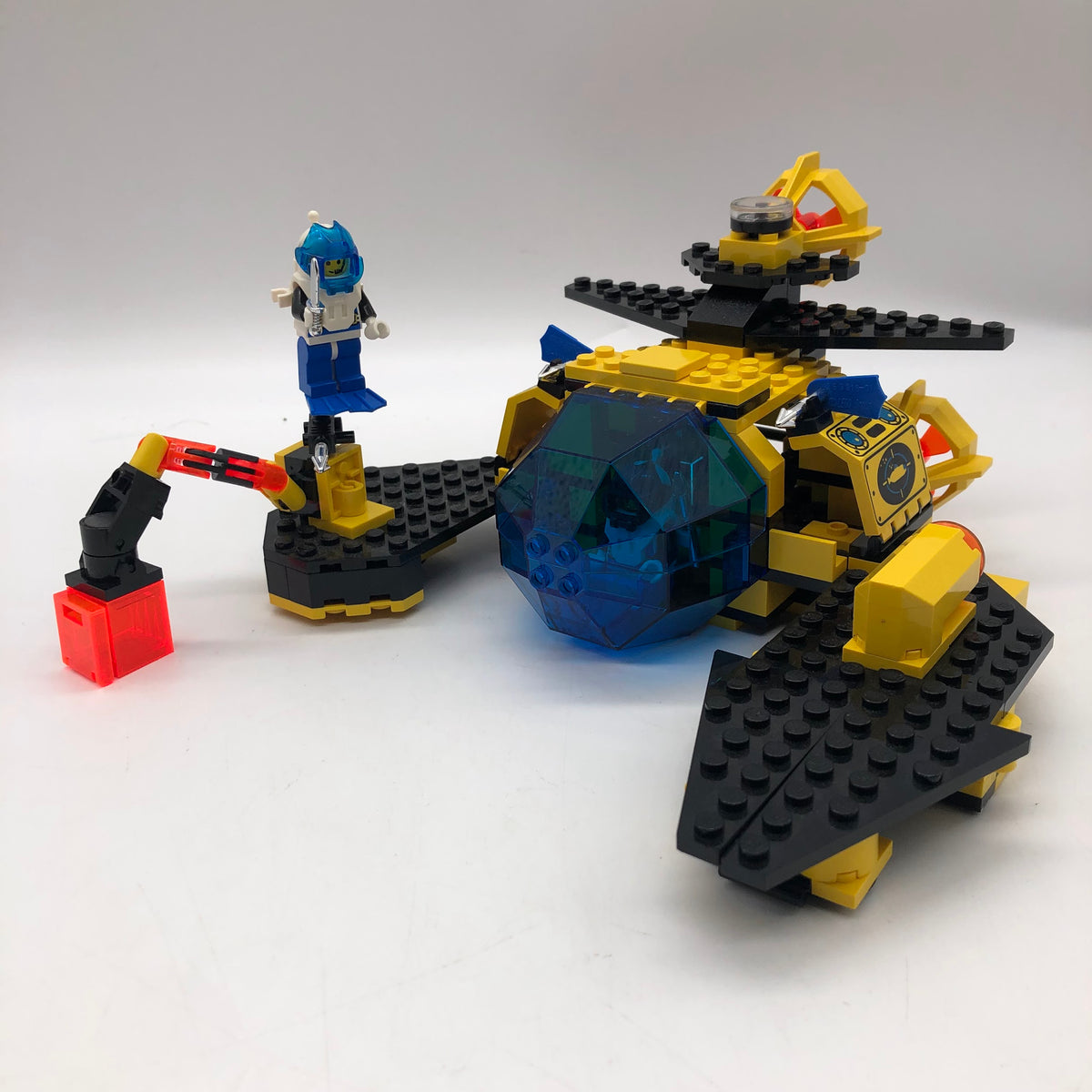 LEGO Aquazone Sea Claw 7 offers (1822) with Box/Insert and Instructions.