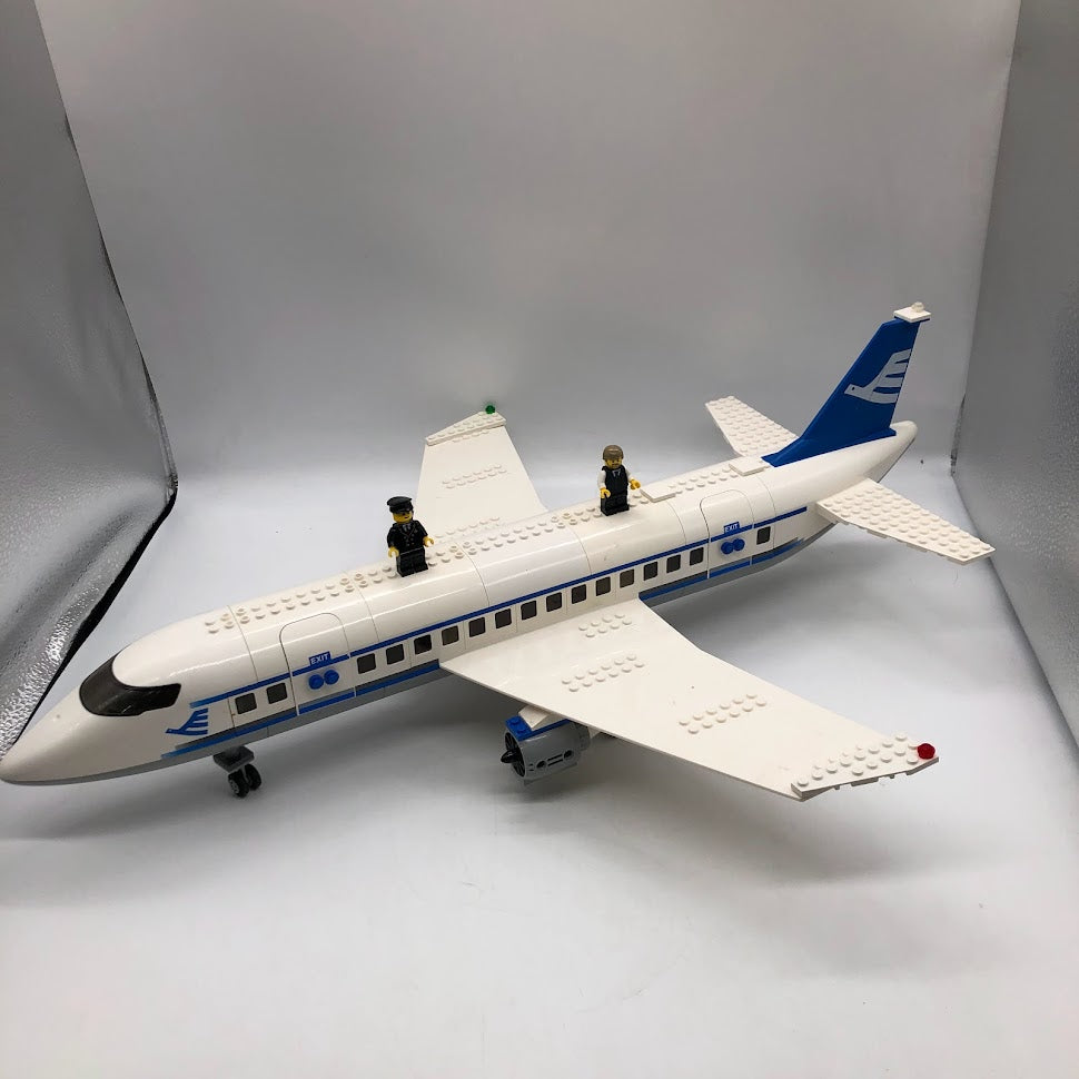 Passenger 7893 - Used Town City Airport Set – & Minifigs