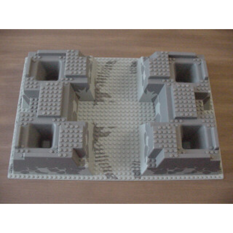 Baseplate, Raised 32 x 48 with Corner Pits with Rock Raiders