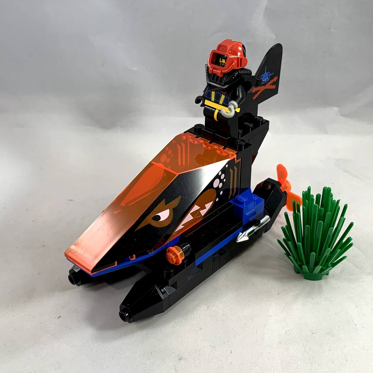 Spy Shark 6135 [USED] LEGO® Aquazone™️ – Bricks Minifigs Eugene
