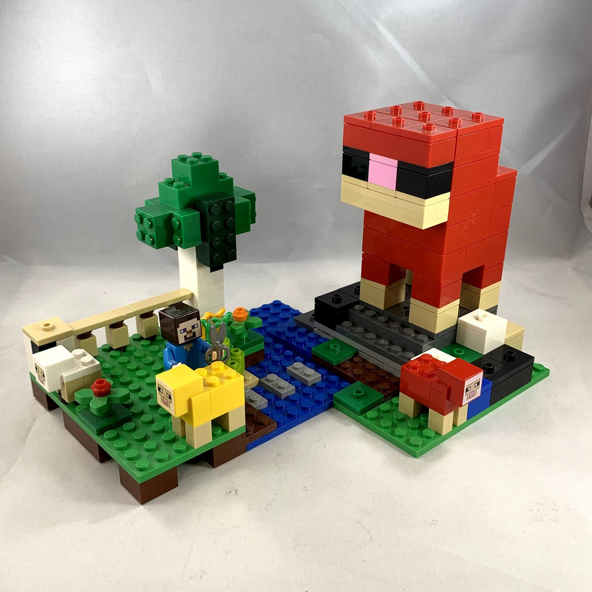 The Wool Farm 21153 Used LEGO Minecraft Set Bricks