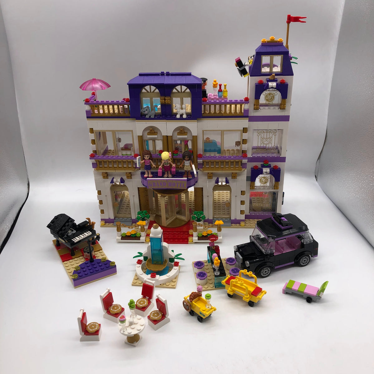 Heartlake Grand Hotel 41101 Used LEGO Friends Set – Bricks