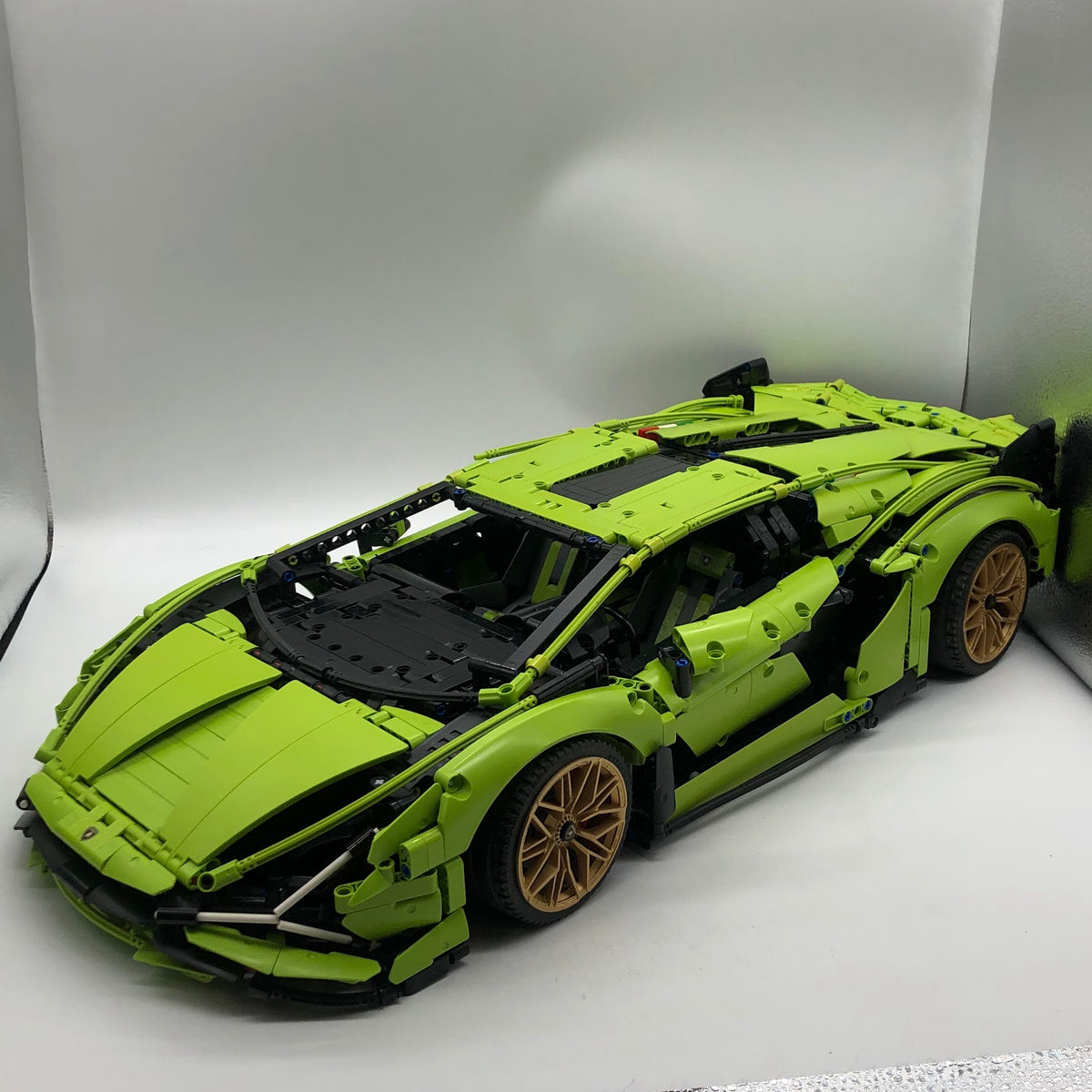LEGO Technic 42115 Lamborghini Sián FKP 37 - Lego Speed Build