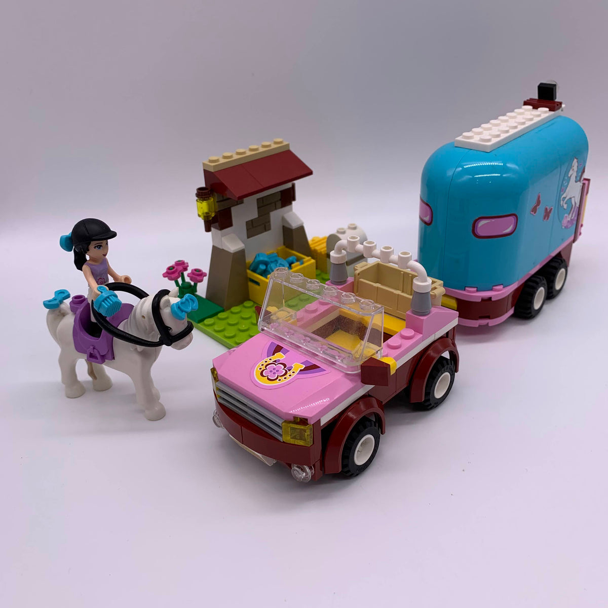 Emma's Horse Trailer 3186 - Used LEGO® Friends™️ – Bricks & Minifigs Eugene