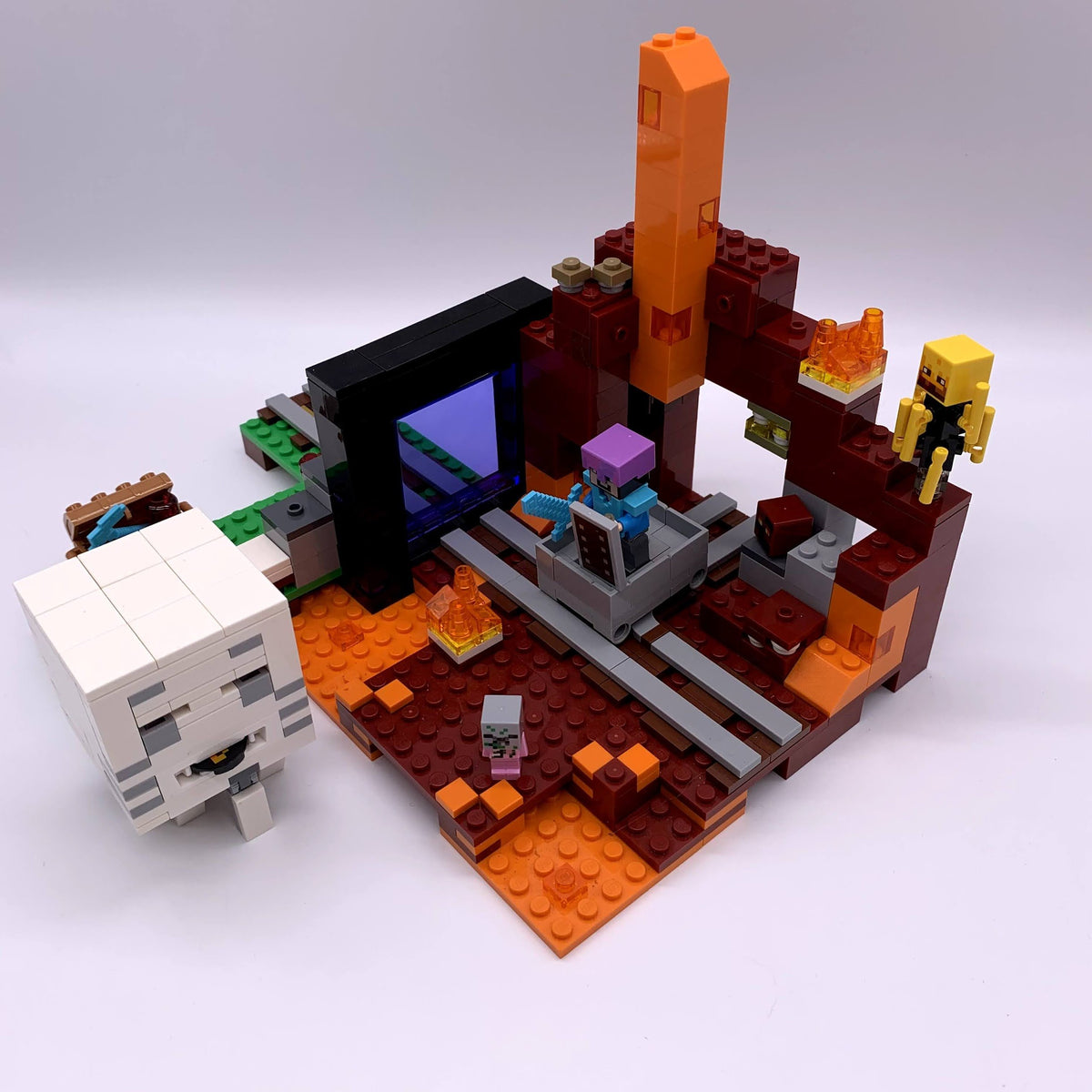 The Nether Portal 21143 Used LEGO® Minecraft™️ Set – Bricks