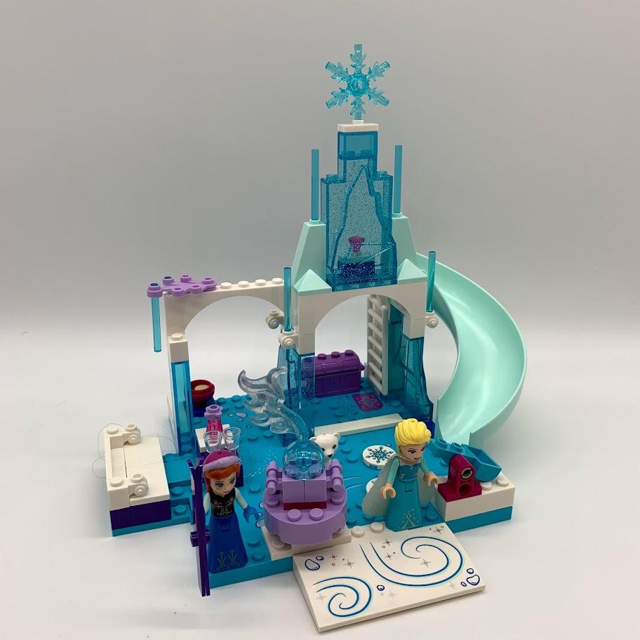 Anna & Elsa's Frozen Playground