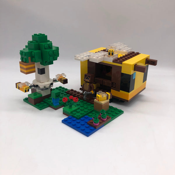 The Bee Cottage 21241 - Used LEGO® Minecraft™️ Set