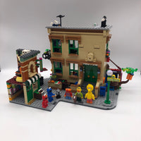 123 Sesame Street 21324 - Used LEGO Ideas Set