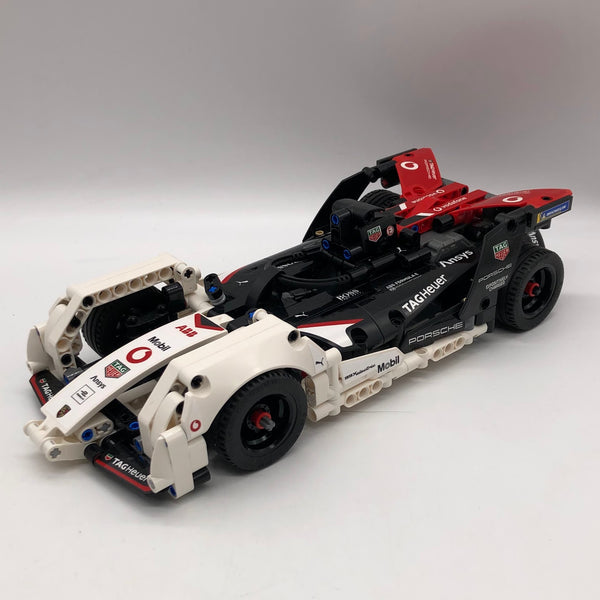 SALE! 42137 Formula E Porsche 99X Electric [USED]