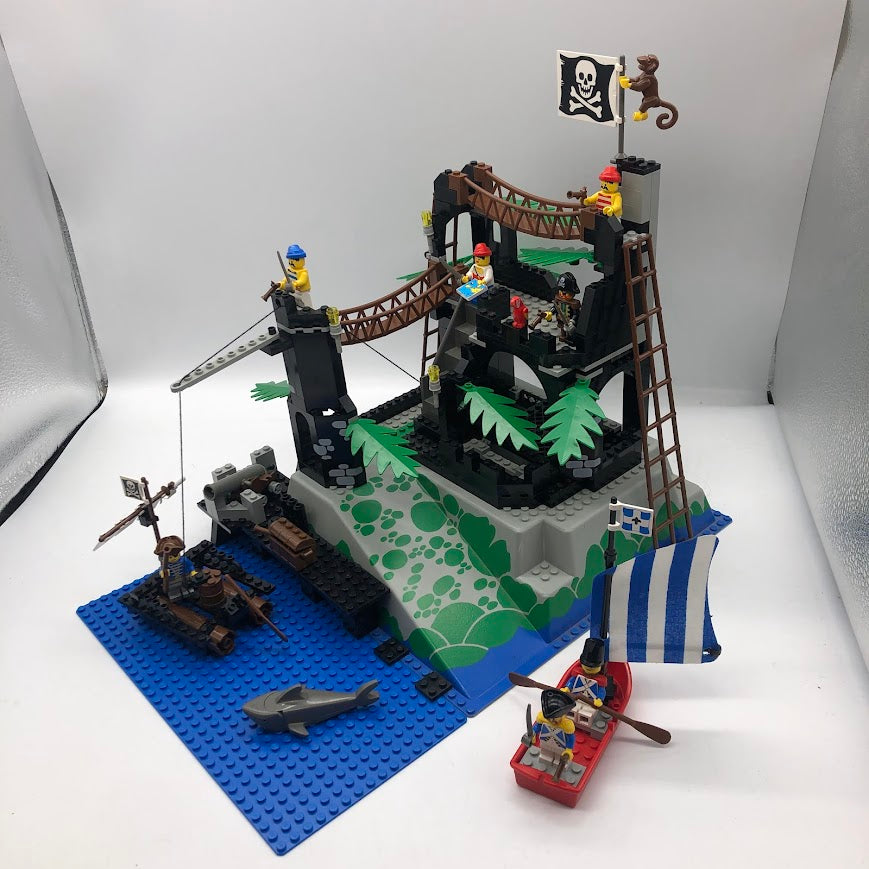 Rock Island Refuge 6273 [USED] - LEGO® Pirates™️ – Bricks 