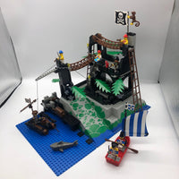 SALE! 20% OFF! Rock Island Refuge 6273- Used LEGO Pirate set