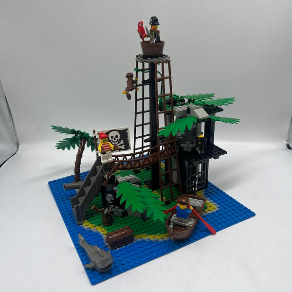 6270 Forbidden Island - Used LEGO Pirates Set