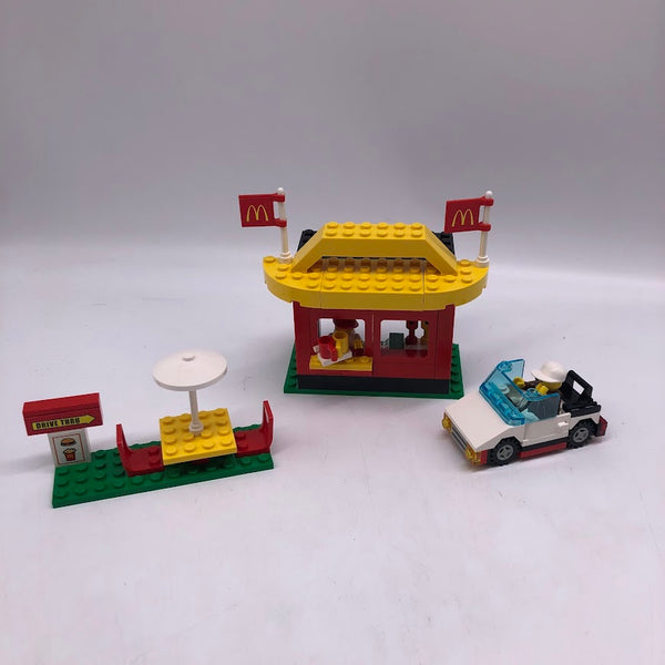 McDonald's Restaurant 3438 - Used LEGO Classic Town set
