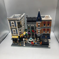 Assembly Square 10255 - Used Lego Creator set