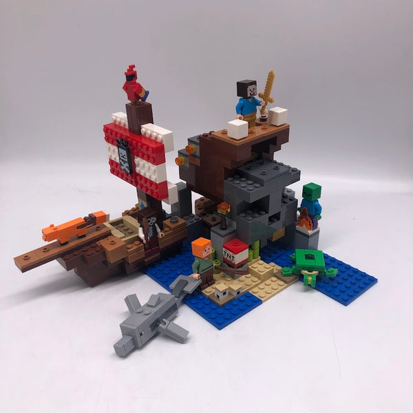 The Pirate Ship Adventure 21152 - Used LEGO Minecraft Set
