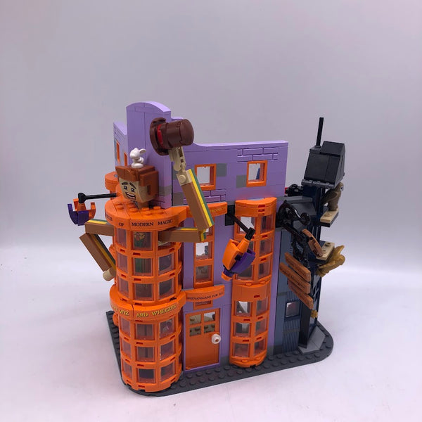 76422 Diagon Alley™: Weasleys' Wizard Wheezes™ [USED]