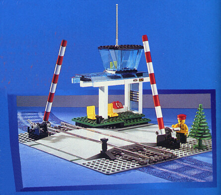4532 Manual Level Crossing - Certified Used, 100% Complete LEGO 