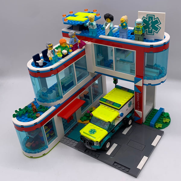 Hospital 60330 - Used LEGO City Set