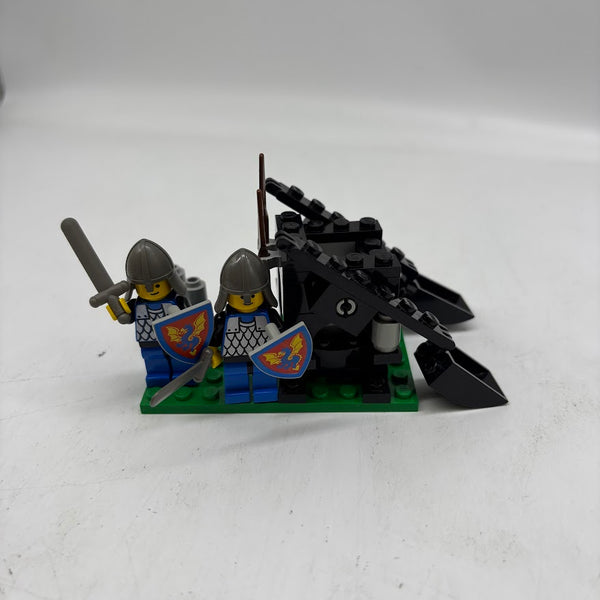 Dual Defender 1491 - Used LEGO Castle Set