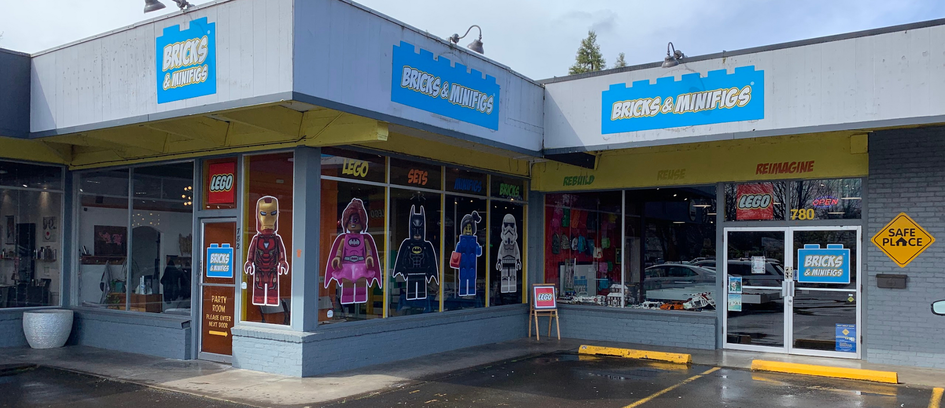 Bricks and minifigs online store sale