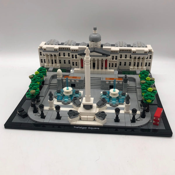 Trafalgar Square 21045 - Used LEGO Architecture Set