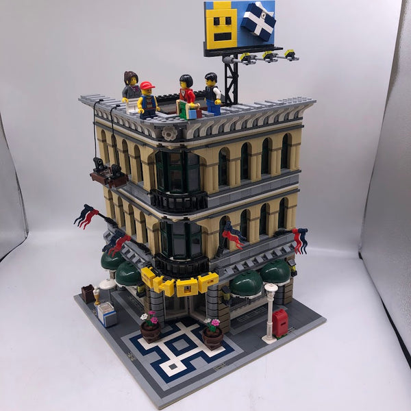 Grand Emporium 10211 - Used LEGO Creator Expert Set
