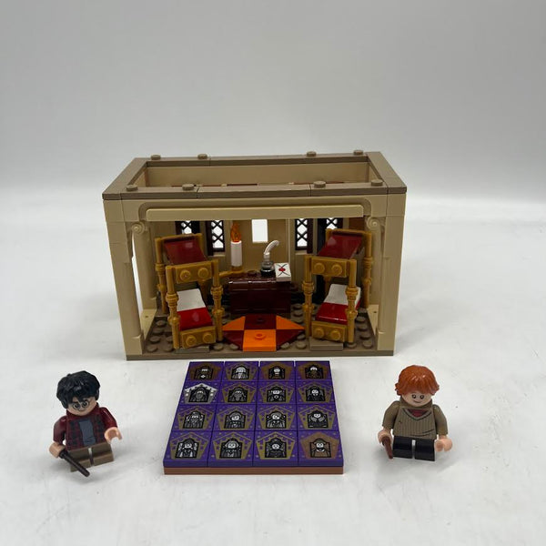 40492 Hogwarts Gryffindor Dorms - Used LEGO Harry Potter Set