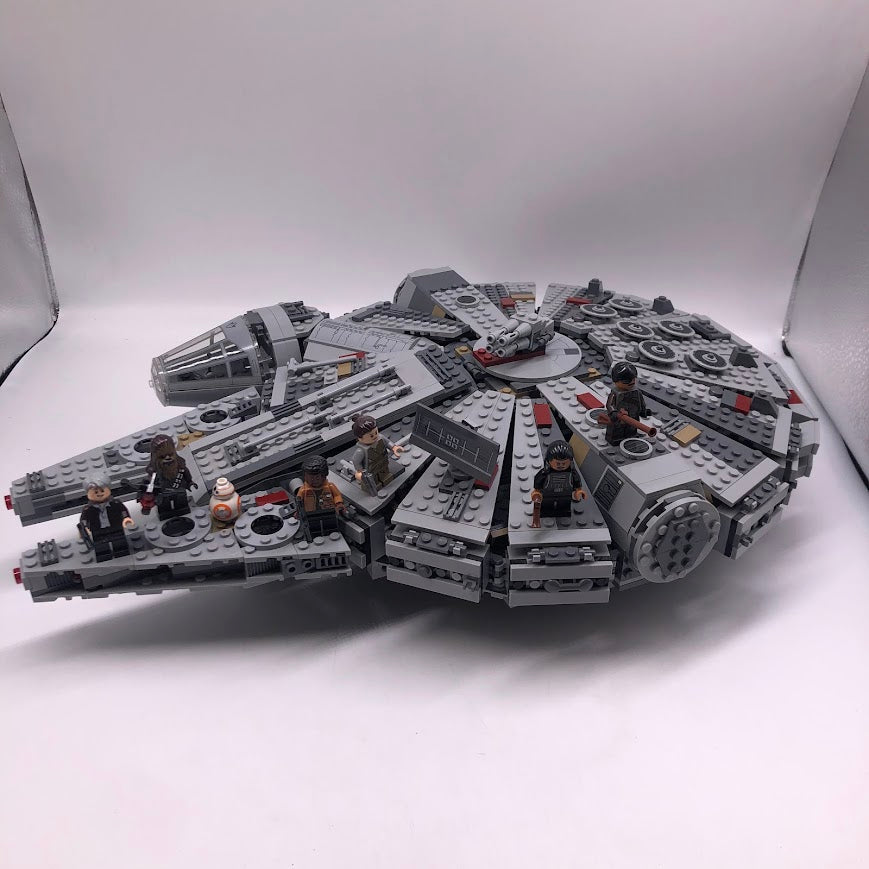 Millennium Falcon 75105 Used LEGO® Star Wars™️ Set – Bricks