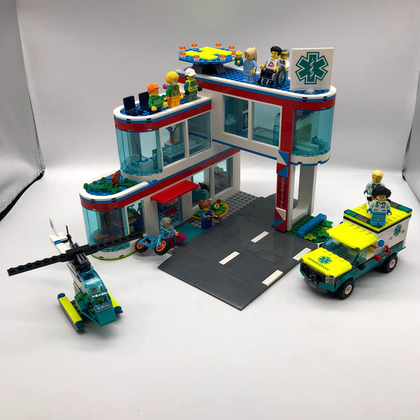 Hospital 60330 - Used LEGO City Set
