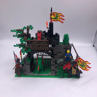 Dark Dragon's Den 6076 - Used LEGO Castle set