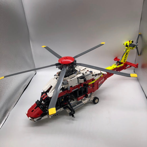 Airbus H175 Rescue Helicopter 21338 - Used LEGO Technic set