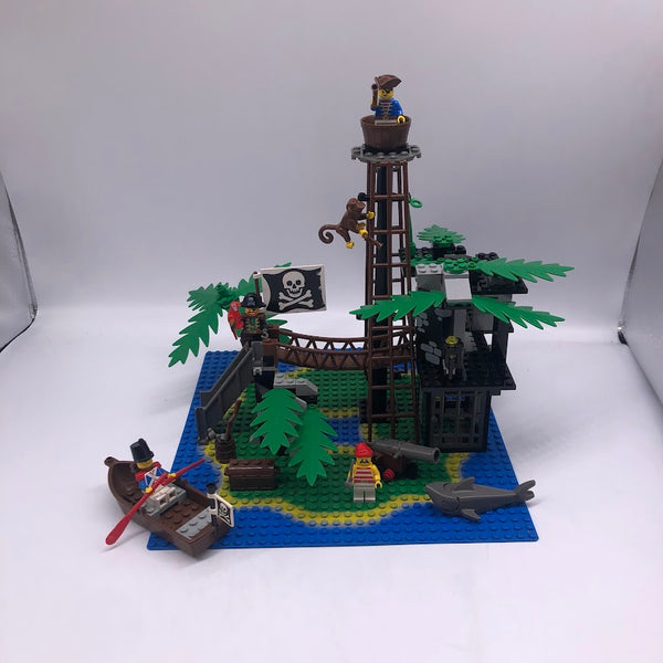 6270 Forbidden Island - Used LEGO Pirates set