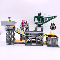 7596 Trash Compactor Escape [USED]