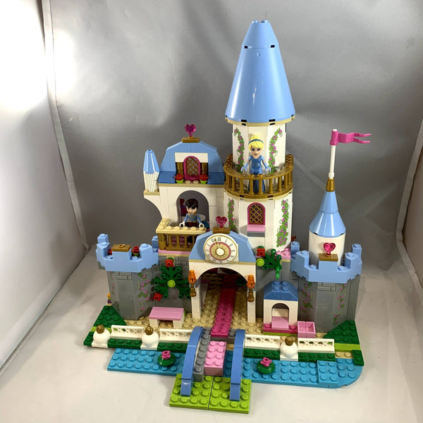 41055 Cinderella's Romantic Castle [USED]