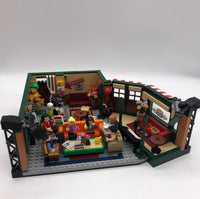 21319 Central Perk [USED]