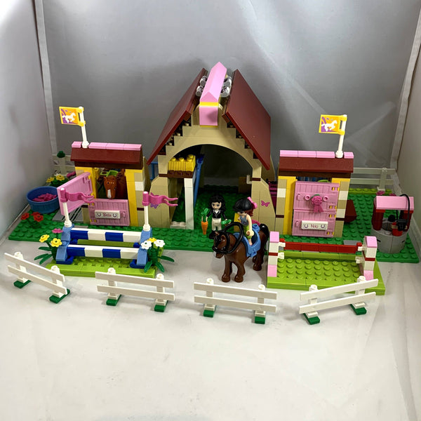 3189 Heartlake Stables [USED]