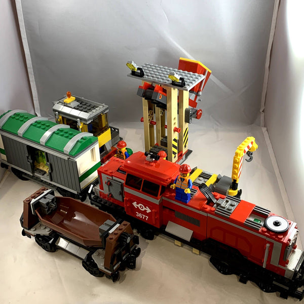 3677 Red Cargo Train [USED]