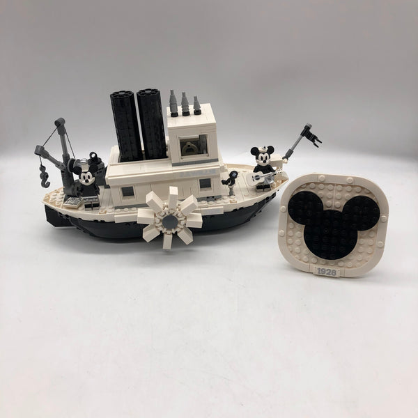 21317 Steamboat Willie [USED]