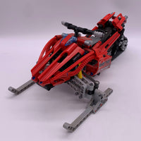 8272 Snowmobile [USED]
