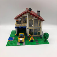 31012 Family House [USED]