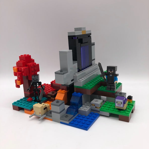 The Ruined Portal 21172 Used LEGO® Minecraft™️ Set – Bricks