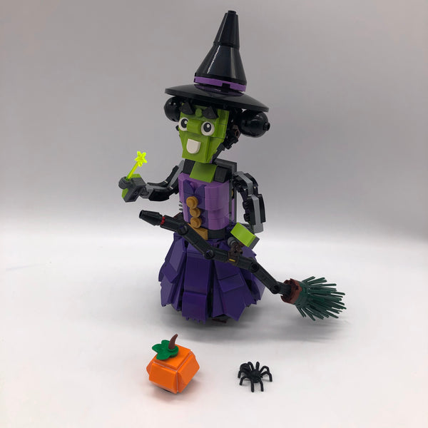 40562 Mystic Witch [USED]