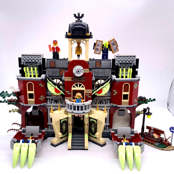 Newbury Haunted High School 70425 Used LEGO Hidden Side Set