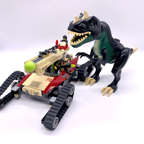 7476 Iron Predator vs. T-Rex [USED]