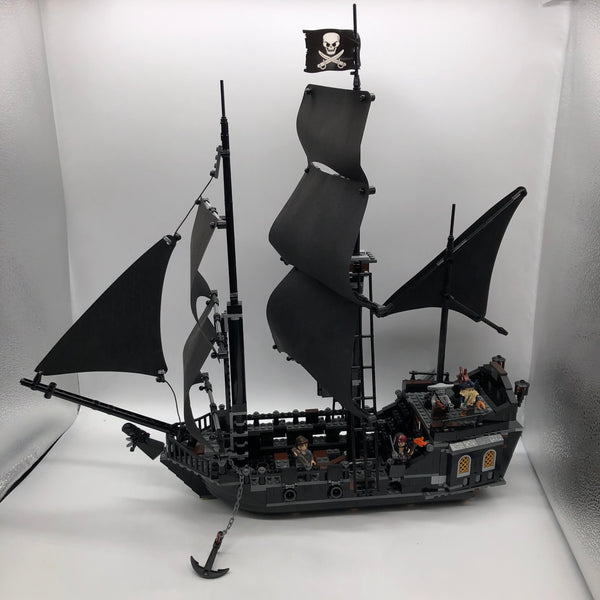 4184 The Black Pearl [USED]