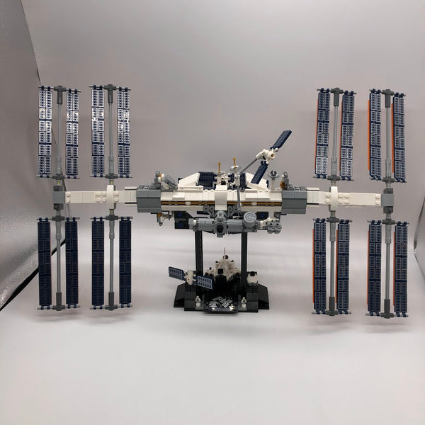 21321 International Space Station [USED]